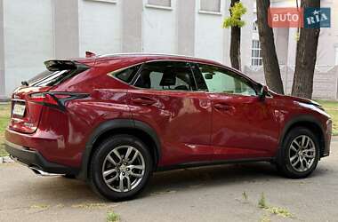 Позашляховик / Кросовер Lexus NX 2016 в 