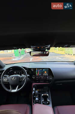 Внедорожник / Кроссовер Lexus NX 2022 в 