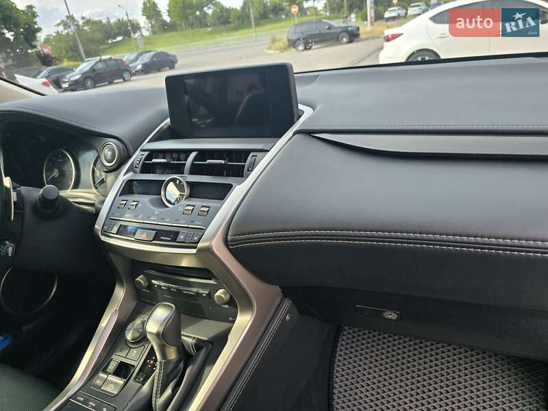 Внедорожник / Кроссовер Lexus NX 2018 в Днепре