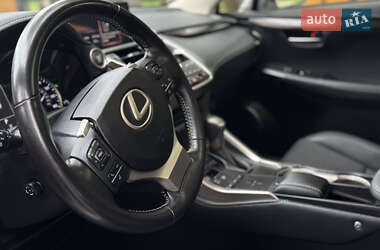 Внедорожник / Кроссовер Lexus NX 2019 в 