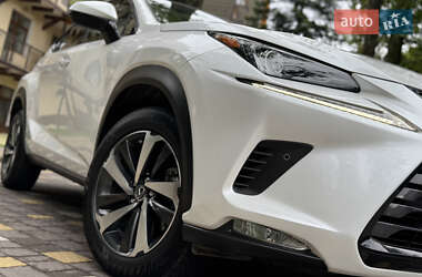 Внедорожник / Кроссовер Lexus NX 2019 в 