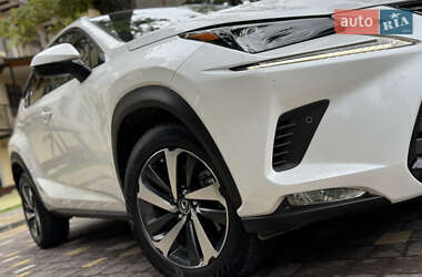 Внедорожник / Кроссовер Lexus NX 2019 в 