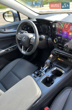 Внедорожник / Кроссовер Lexus NX 2022 в 