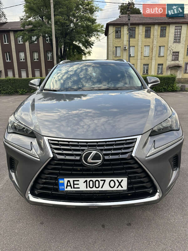 Внедорожник / Кроссовер Lexus NX 2017 в Каменском фото 17 Внедорожник / Кроссовер Lexus NX 2017 в Каменском