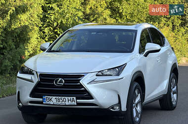 Позашляховик / Кросовер Lexus NX 2017 в Рівному
