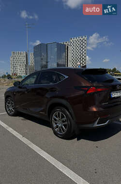 Внедорожник / Кроссовер Lexus NX 2020 в 