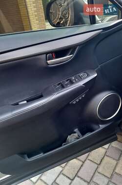 Внедорожник / Кроссовер Lexus NX 2016 в 