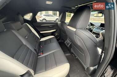 Внедорожник / Кроссовер Lexus NX 2019 в 
