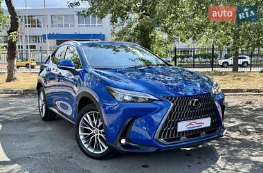 Lexus NX 2022