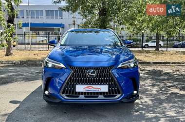 Позашляховик / Кросовер Lexus NX 2022 в 