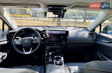 Позашляховик / Кросовер Lexus NX 2022 в 
