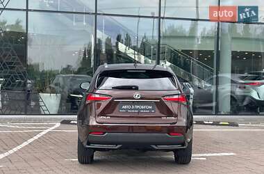 Внедорожник / Кроссовер Lexus NX 2016 в 