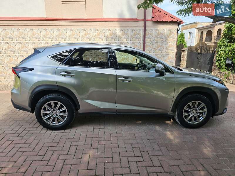 Внедорожник / Кроссовер Lexus NX 2017 в Кропивницком