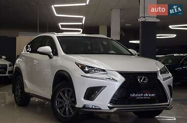 Внедорожник / Кроссовер Lexus NX 2015 в 