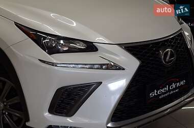 Внедорожник / Кроссовер Lexus NX 2015 в 