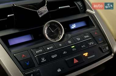 Внедорожник / Кроссовер Lexus NX 2015 в 