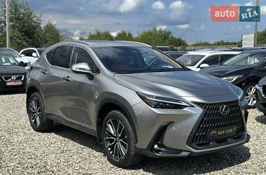 Lexus NX 2024