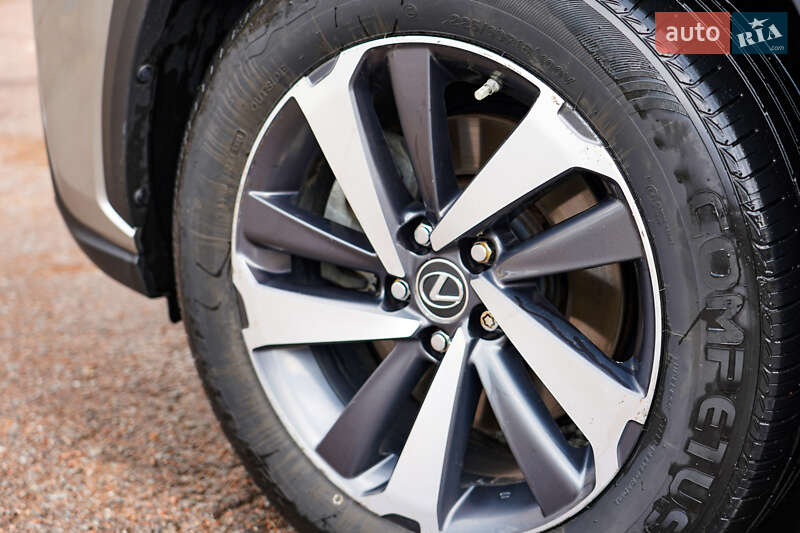 Внедорожник / Кроссовер Lexus NX 2019 в Житомире