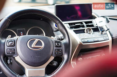 Внедорожник / Кроссовер Lexus NX 2019 в 