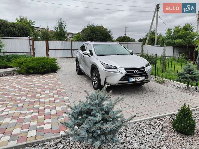 Lexus NX 2015