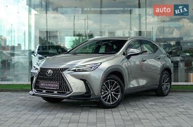 Lexus NX 2023