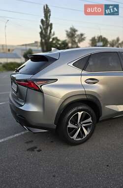 Внедорожник / Кроссовер Lexus NX 2018 в 