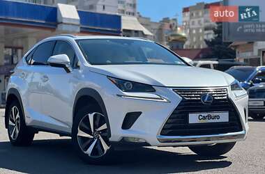 Lexus NX 2020