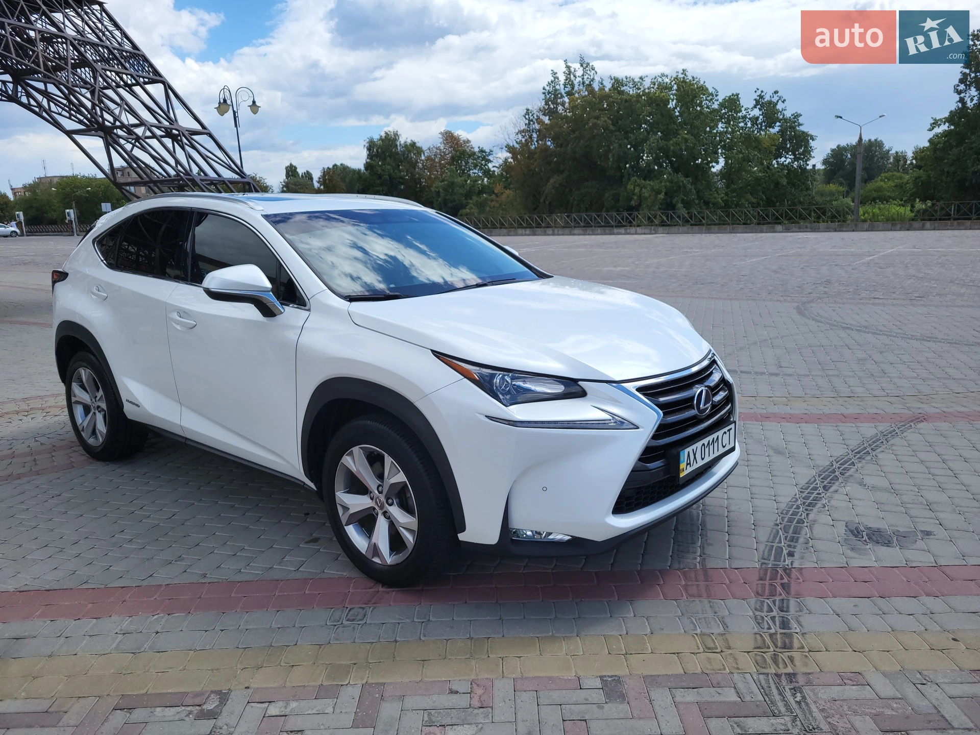 2017 Lexus NX - фото 1