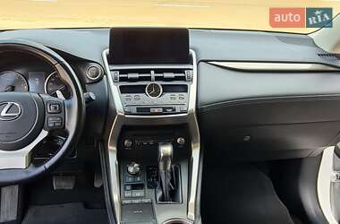 Внедорожник / Кроссовер Lexus NX 2021 в 