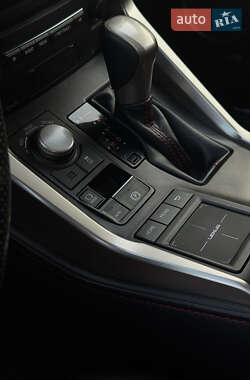 Позашляховик / Кросовер Lexus NX 2015 в Золотоноші