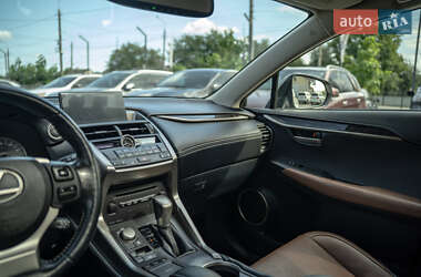 Внедорожник / Кроссовер Lexus NX 2015 в 
