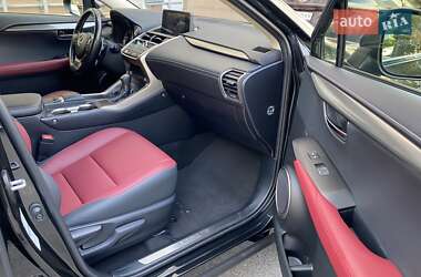 Внедорожник / Кроссовер Lexus NX 2020 в 