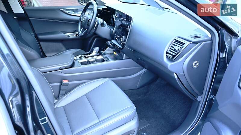 Позашляховик / Кросовер Lexus NX 2022 в Києві