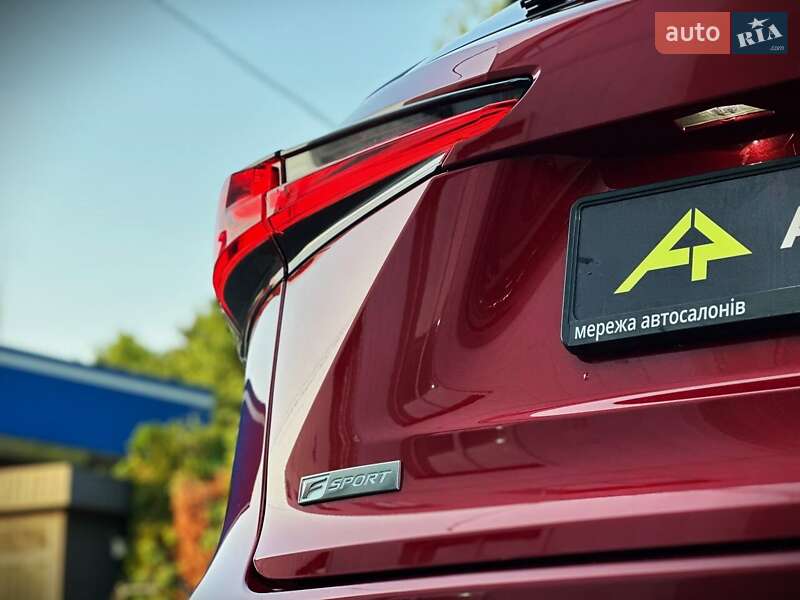 Внедорожник / Кроссовер Lexus NX 2017 в Киеве