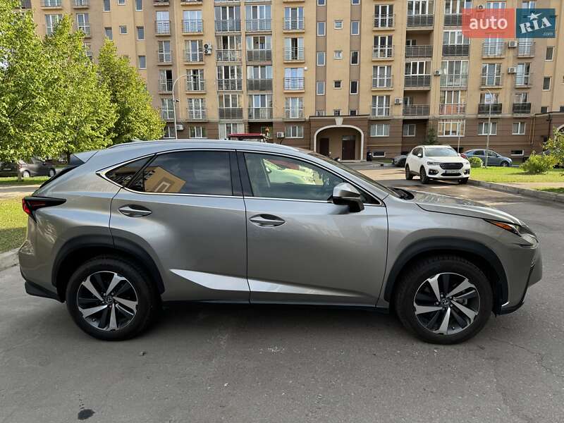 Позашляховик / Кросовер Lexus NX 2019 в Києві