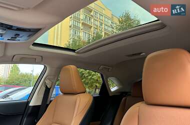 Внедорожник / Кроссовер Lexus NX 2019 в 
