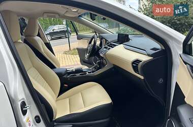 Внедорожник / Кроссовер Lexus NX 2018 в 