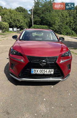 Lexus NX 2020