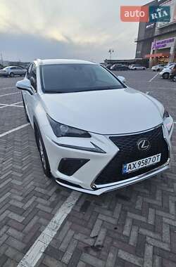 Внедорожник / Кроссовер Lexus NX 2021 в 