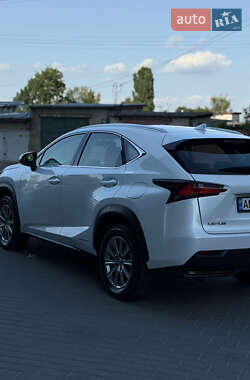 Внедорожник / Кроссовер Lexus NX 2014 в 