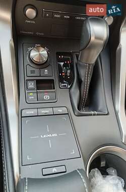 Внедорожник / Кроссовер Lexus NX 2019 в 