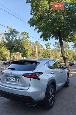 Внедорожник / Кроссовер Lexus NX 2015 в 