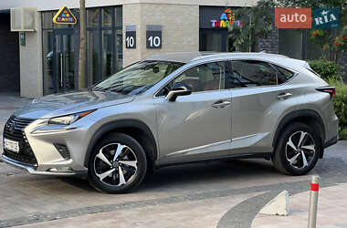 Внедорожник / Кроссовер Lexus NX 2020 в 