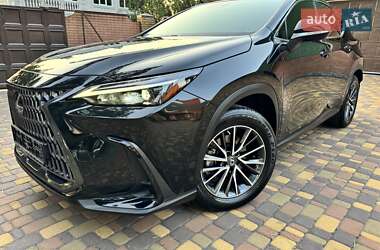 Lexus NX 2022