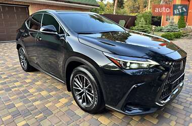 Внедорожник / Кроссовер Lexus NX 2022 в 