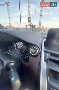 Внедорожник / Кроссовер Lexus NX 2021 в 