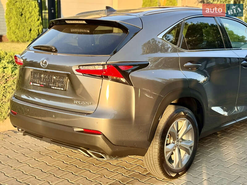 Внедорожник / Кроссовер Lexus NX 2017 в Одессе