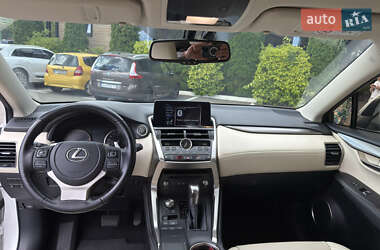 Позашляховик / Кросовер Lexus NX 2021 в 