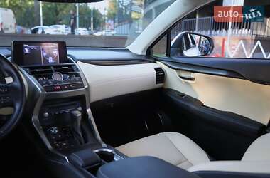 Внедорожник / Кроссовер Lexus NX 2019 в 
