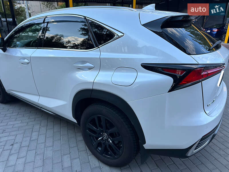 Внедорожник / Кроссовер Lexus NX 2018 в Днепре